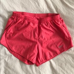 Nike XS tempo running shorts in pink